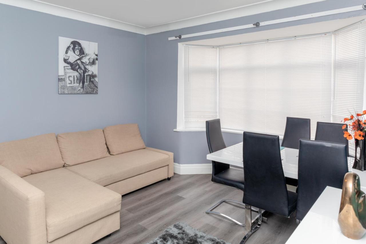 Leeds City Centre Spacious House Free Parking And Wi-Fi Buitenkant foto
